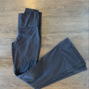 Black bootleg pants!